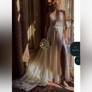 Applique Illusion Chiffon Wedding Dress